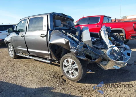 2013 Toyota Tundra Grade 5.7L V8 z USA, uszkodzony, nr VIN 5TFDW5F10DX292386